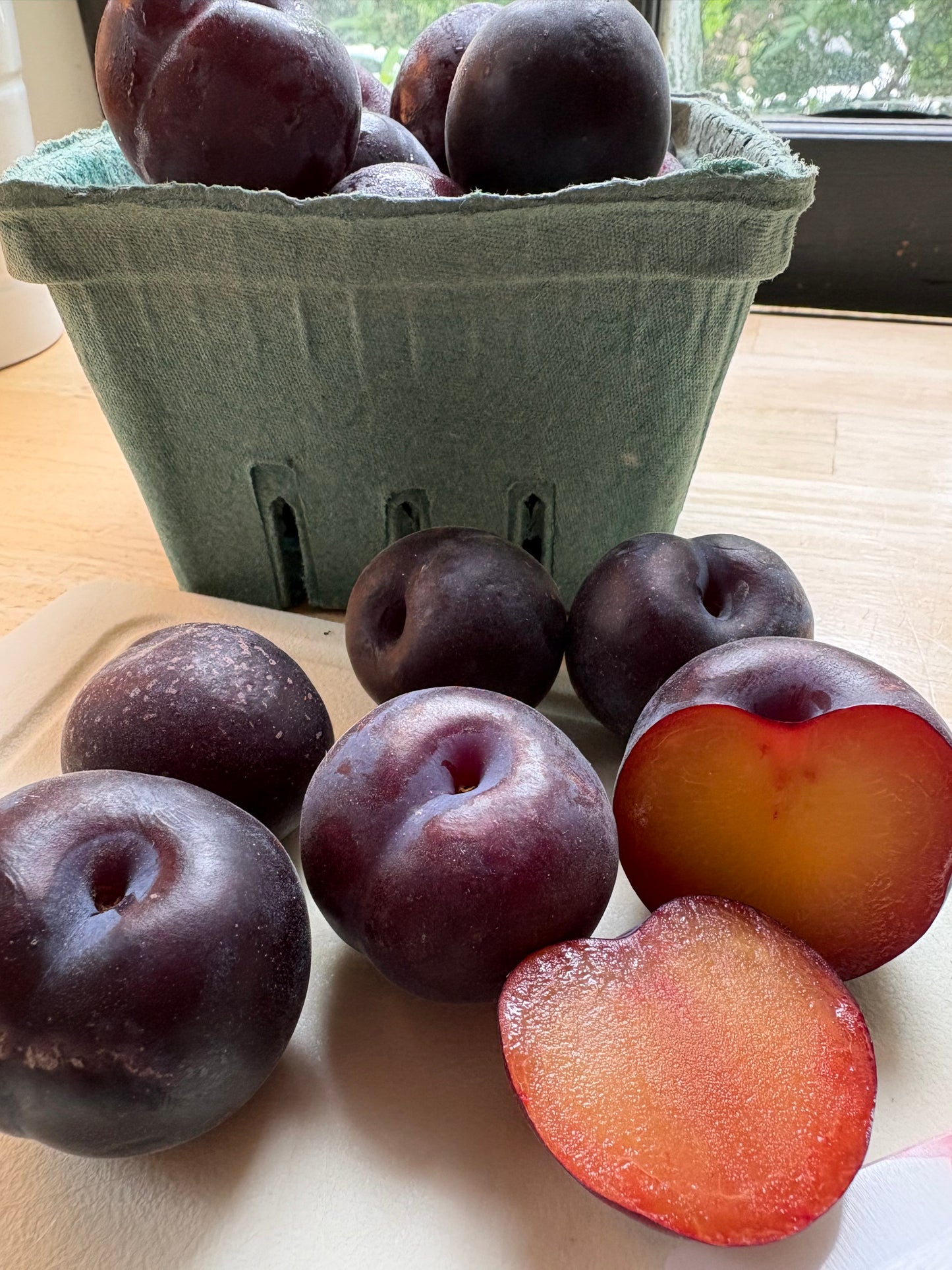 Plums - Carolina - 4 QT Case - Approx 6lb